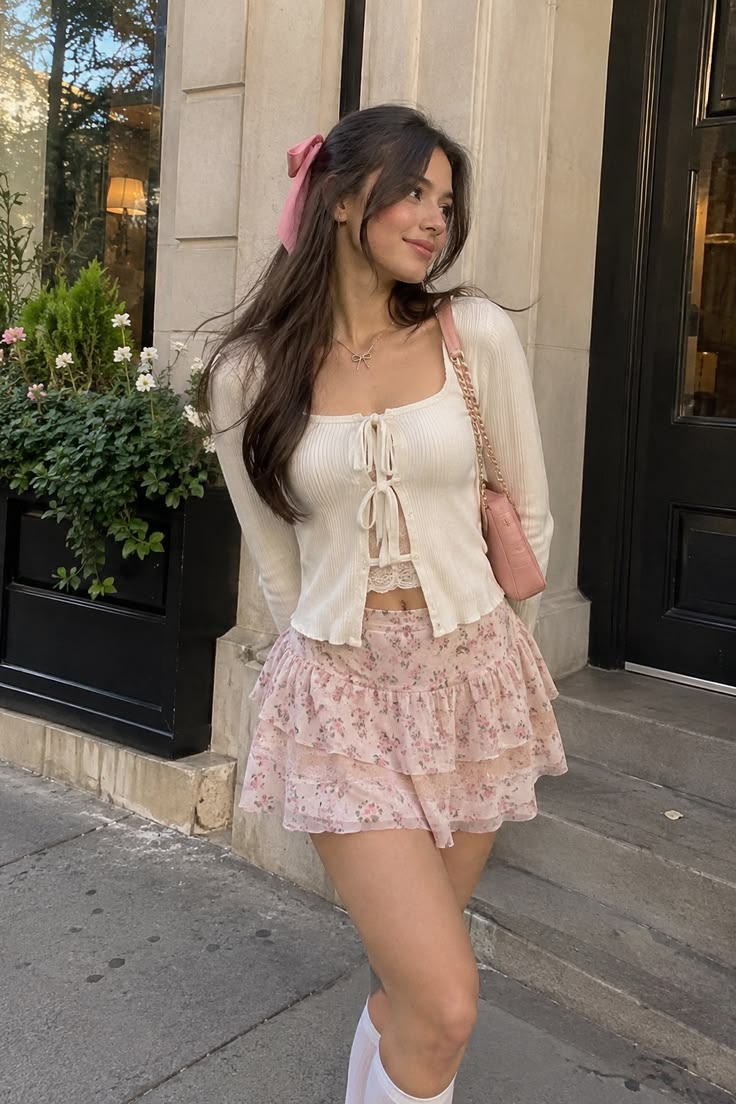Coquette Pink & White Outfit Ideas 🎀 | Feminine Y2K Summer Outfit
