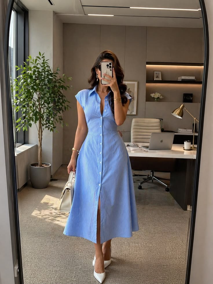 Trouvailles SHEIN 💙 robe midi rayée bleue | selfie miroir de tenue de bureau