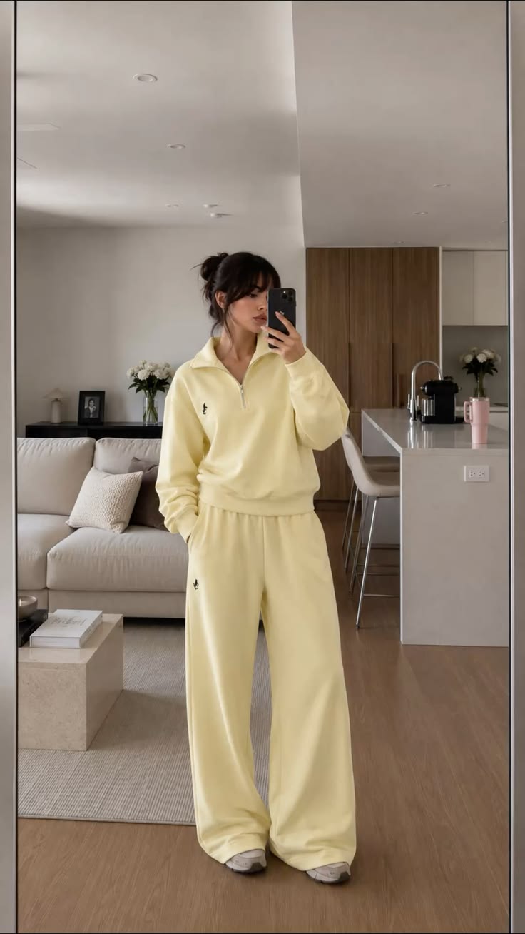 Cet ensemble mérite une place dans votre garde-robe 💛
