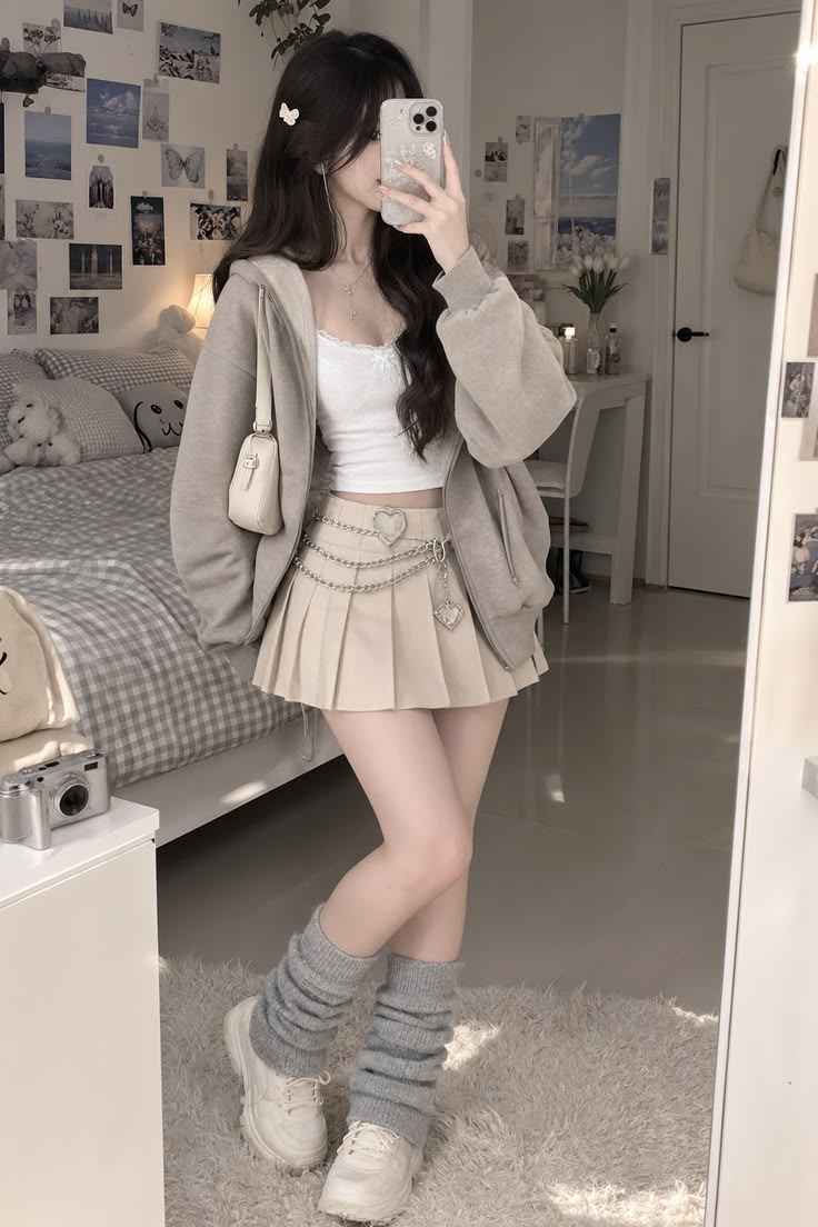 Outfit con giacca beige e gonna 🤎 | Look casual chic
