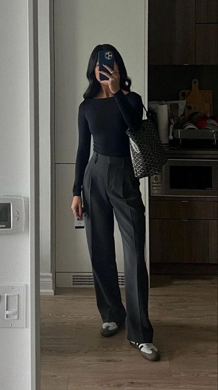 20+ Athleisure Outfits I See All Over TikTok Right Now (Dress To Impress!) 85