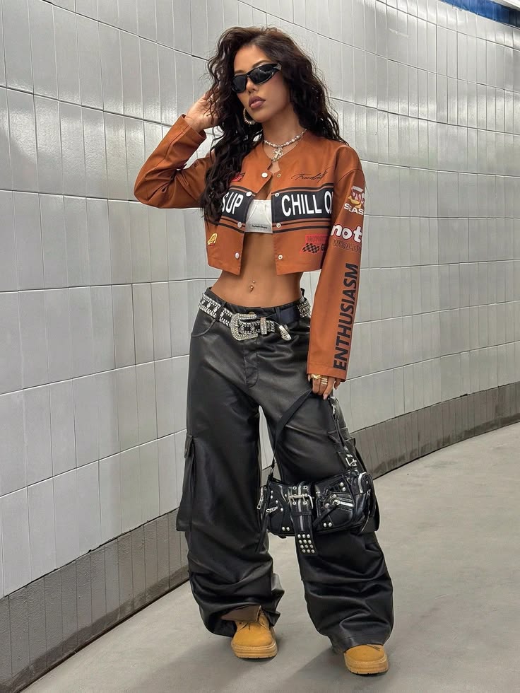 Streetwear Y2K emo: vibe baddie pronta per NYC
