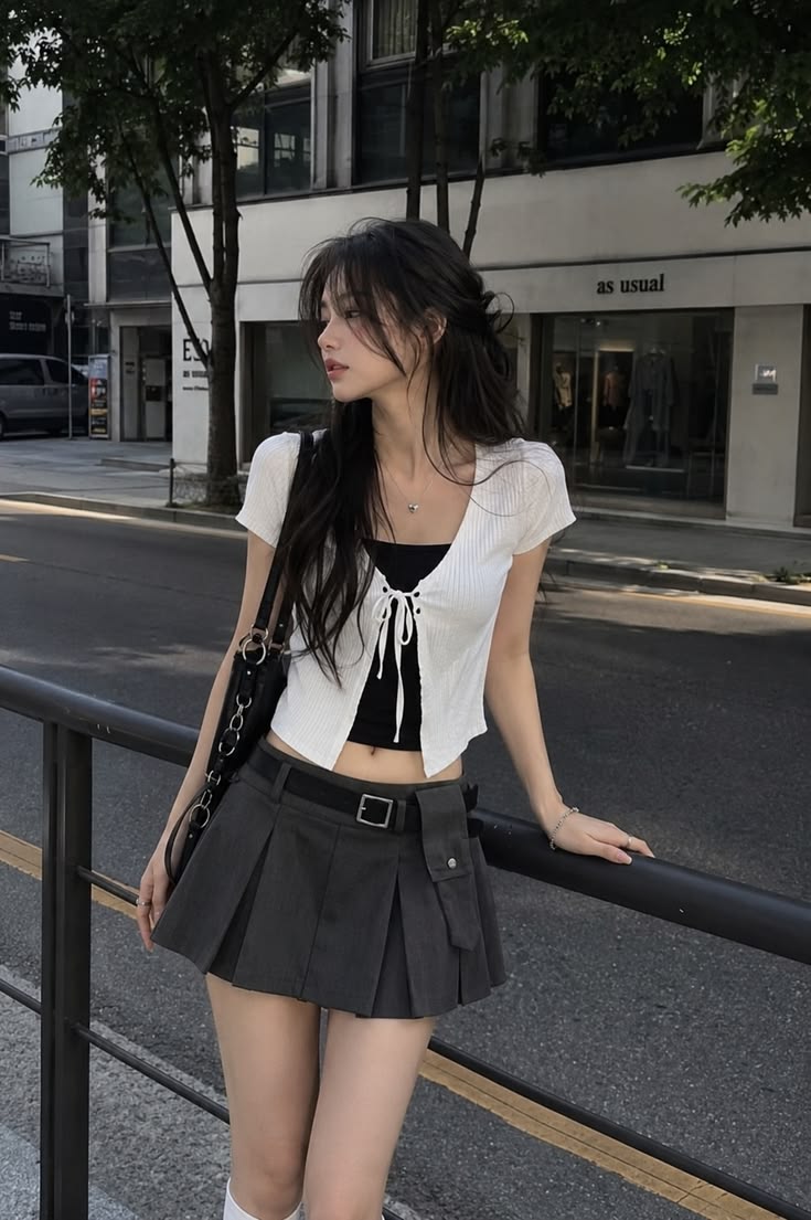 Tenue de rue coréenne mignonne 🤍🖤
